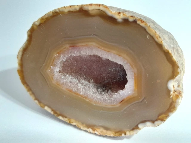 Achat mit Quarzdruse aus Brasilien