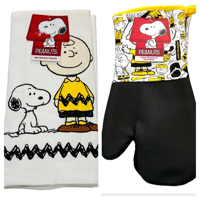 PEANUTS CHARLIE BROWN Snoopy 2 Pk Oversized Oven Mitts & Kitchen Towels