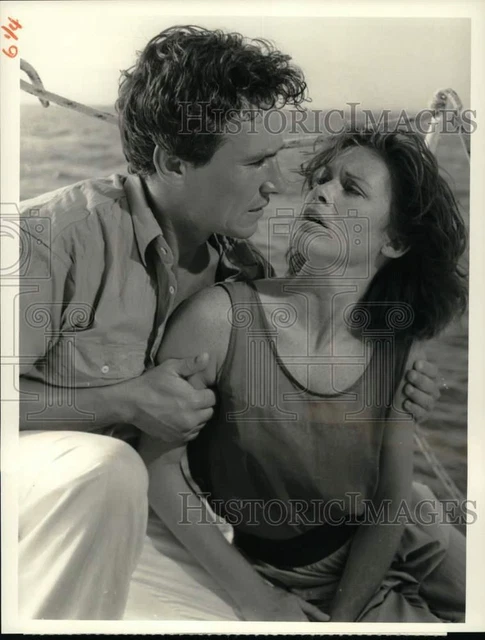 1988 Press Photo Simon Dutton & Stephanie Zimbalist in The Man in the Brown Suit