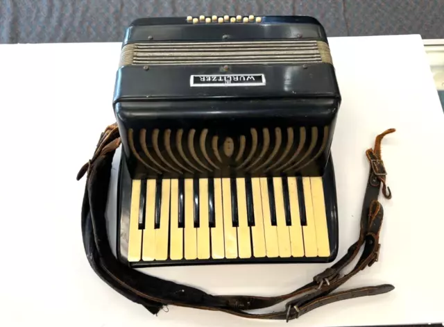 Wurlitizer Accordion (Parts/Repair)