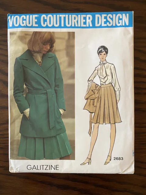 VOGUE COUTURIER DESIGN GAUTZINE 2683 skirt Coat Blouse Size 10 32 1/2 uncut