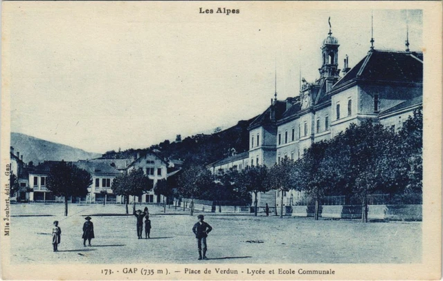 CPA AK Gap Place de Verdun FRANCE (1210731)