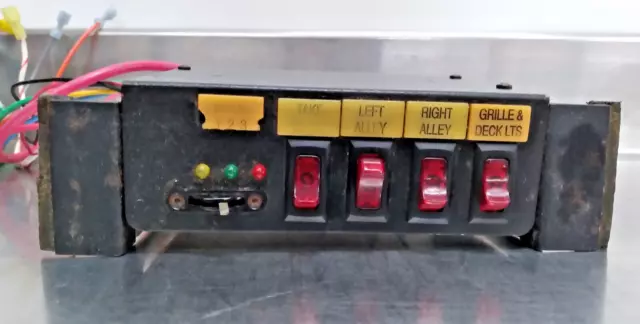 Federal Signal SW400SS, Series D, NEG GND, Light Control Switch Box