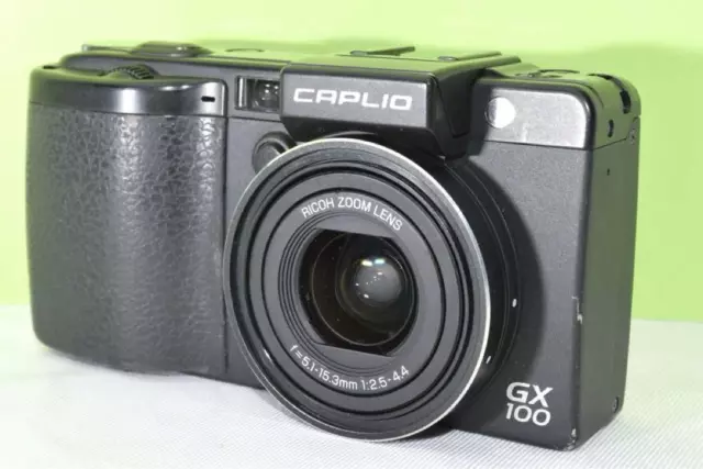 Ricoh Caplio GX100 10.0MP Appareil Photo Numérique - Junk,Avec / Protection Film