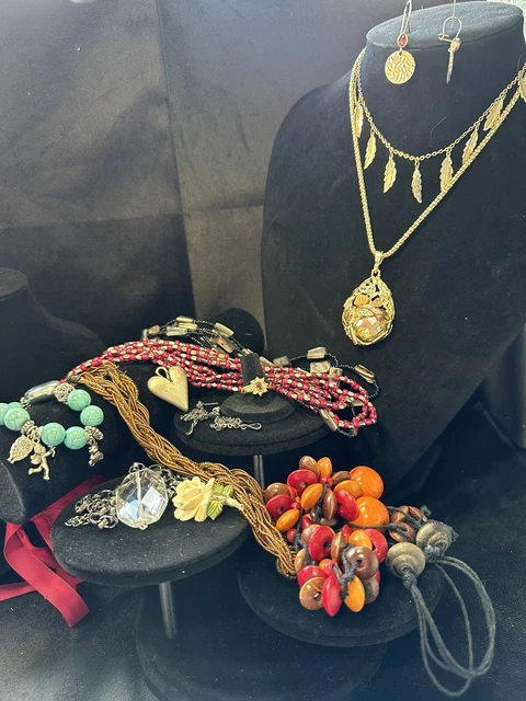 Wholesale vintage jewelry lots discount