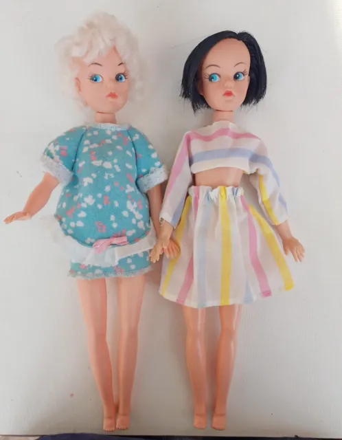 Vintage Hong Kong Uneeda? Dolls Sindy Clones