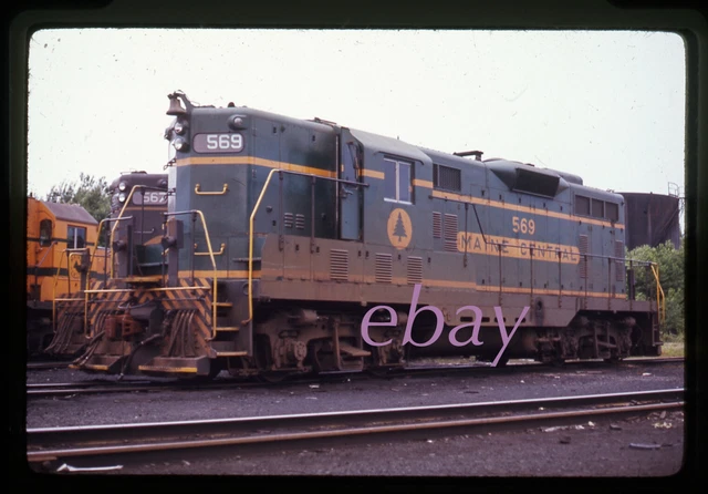 Orig Slide Maine Central MEC #569 GP7 1970
