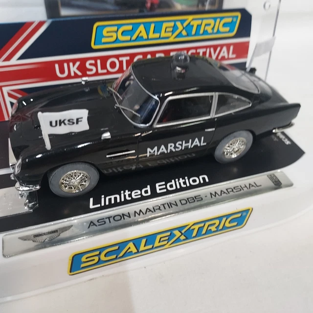 Scalextric C4239 Jaes Bond Aston artin V8 – Las luces de día, color negro – Yaxa Guateala