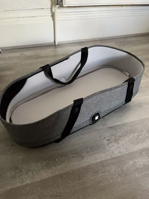 Bugaboo Bee 6 Carrycot Bassinet in Grey Melange with Adapters & Base 2