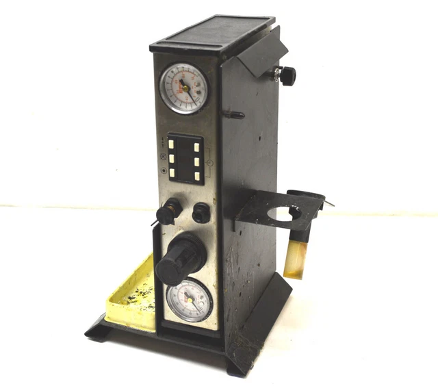 EFD Nordson 1500 XL 1500XL Dosing Liquid Adhesive Fluid Dispenser + Stand Cord
