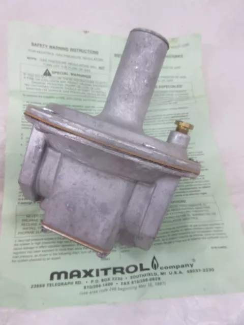 1-1/4" MAXITROL RV61 GAS PRESSURE REGULATOR Po 3 '- 6"
