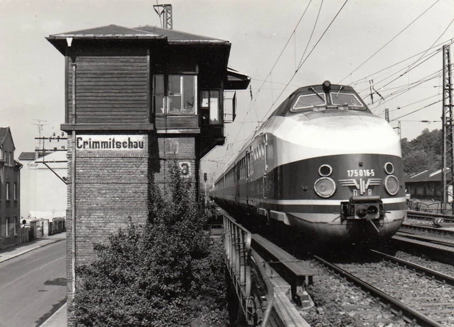 Org. Foto 11X15 Verbrennungstriebwagen Der Baureihe 175 Aufn. 1981 (G2992)