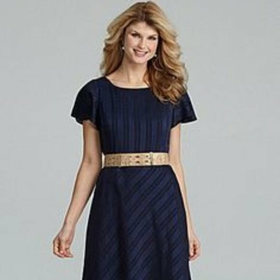 Antonio Melani Size: 6 Navy Lynet Striped Dress w/belt ~ 70% poly 30% Algodon