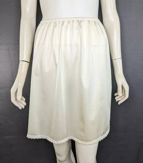 HALF SLIP VINTAGE Vanity Fair White Short Mini Lace Nylon Lingerie Underwear  M $41.71 - PicClick AU