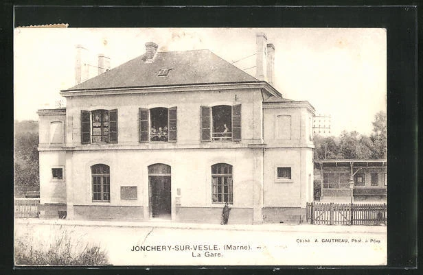 CPA Jonchery-sur-Vesle, La Gare, La Gare in the Sunshine