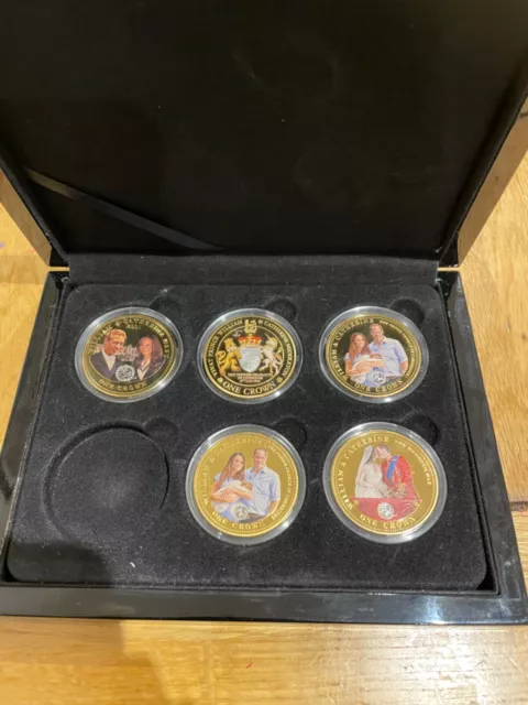 Royal Mint Catherine and William one crown coin set, 2013 and 2011