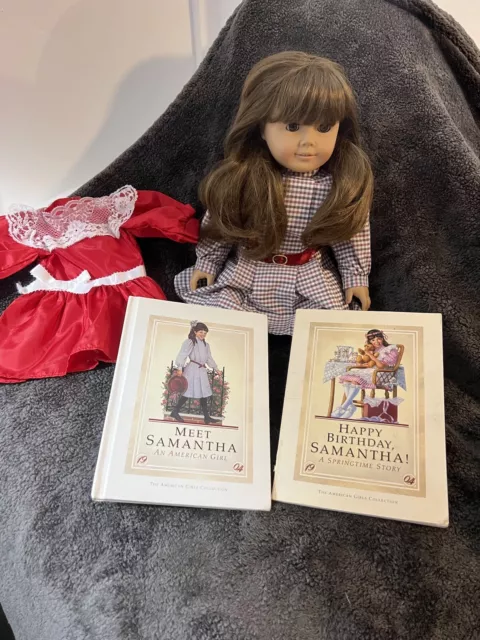 1986 Pleasant Company American Girl Samantha Doll White Body W/Books And Outfit