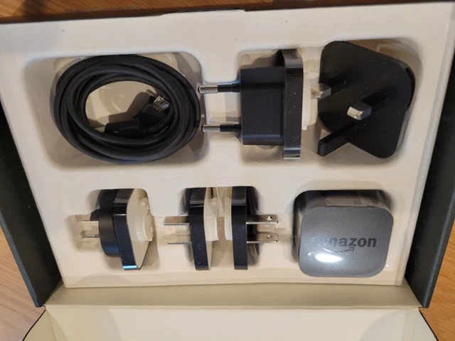 Kindle Powerfast International Charging Kit 3