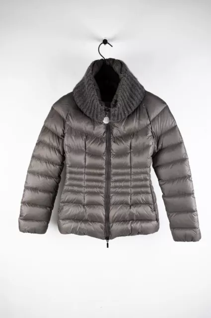 Authentic Moncler Peliade Women Down Pre-Owned Jacket Turtle Neck XS (1) H3890