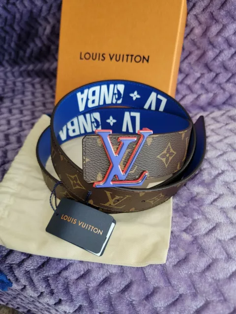 Louis Vuitton Men's White Leather LV Prism 40 MM Belt M0165
