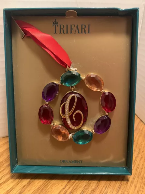 Lovely Trifari Vintage Ornament “C” Initial