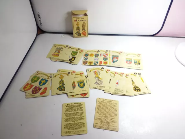 JEU DE 54 CARTES LE JEU DES BLASONS EN TRES BON ETAT   mat