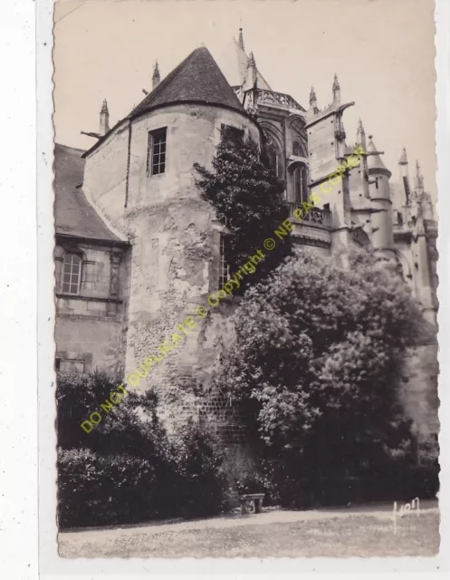 CPSM 60300 SENLIS Vieille tour enceinte romaine façade nord de la Cathédrale