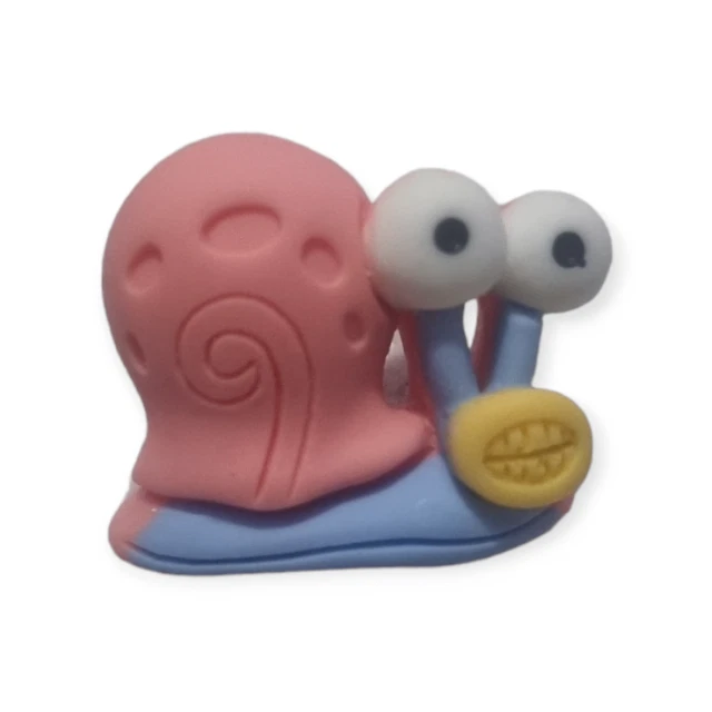 Gary the snail pin/brooch