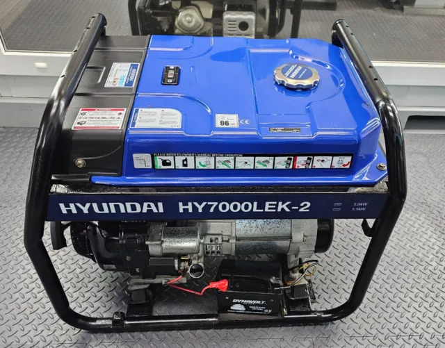 Hyundai HY7000LEK-2 Petrol Generator, 5.5kW / 6.8kVa*, Recoil & Electric Start 2