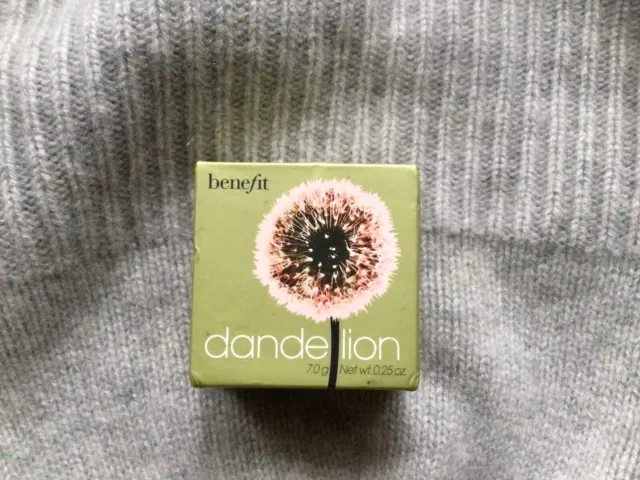 Benefit Dandelion Full Size Brightening Face Powder  7.0g + Brush Mirror Cracked