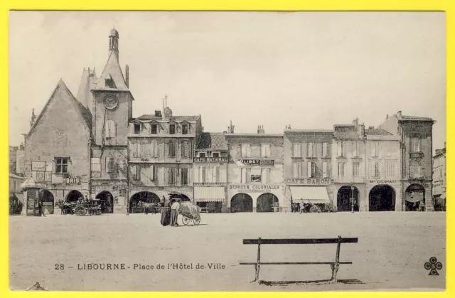 cpa 33 - LIBOURNE (Gironde) Place de l'Hôtel de Ville Animée Commerces Café