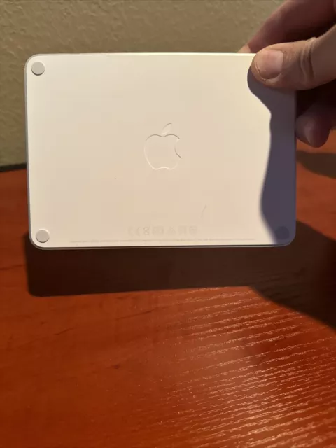 Apple Magic Wireless Trackpad 2 - A1535 (MJ2R2LLA)