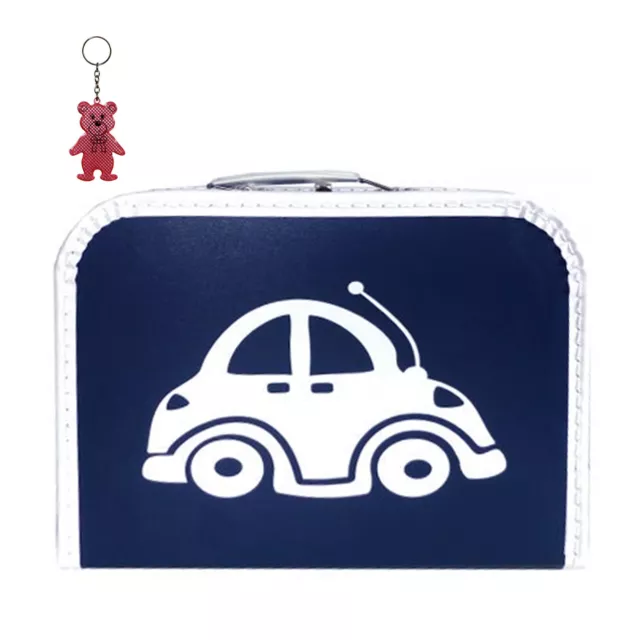 Kinderkoffer (mit Borde) Pappe blau mit Auto inkl. 1 Reflektorbärchen