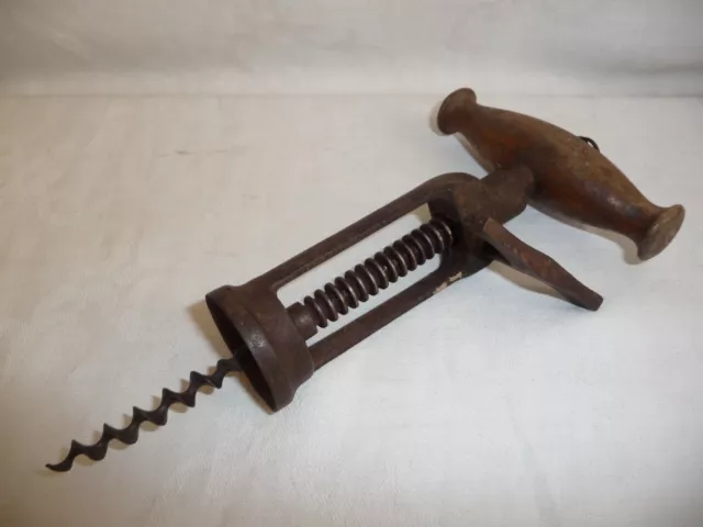 CORKSCREW antique Two Pillar KINGS RACK wood Handle 3