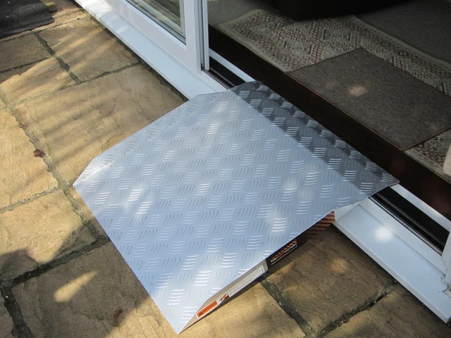 Aluminium Schwellenrampe (500mm lang x 700mm breit)