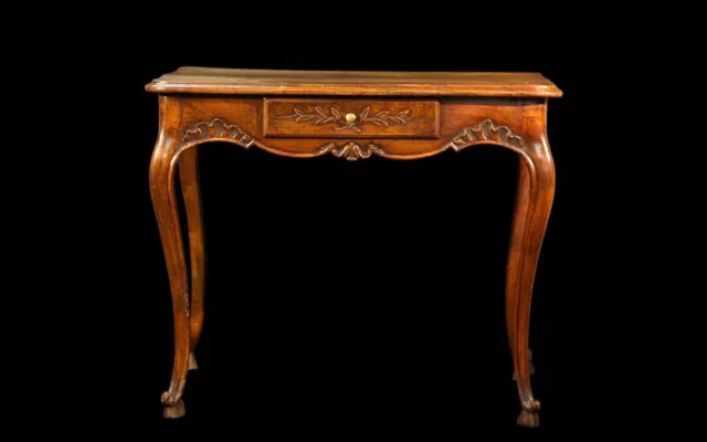 Petite table Louis XV Noyer XVIIIème siècle / Small Louis XV table  Walnut 18th