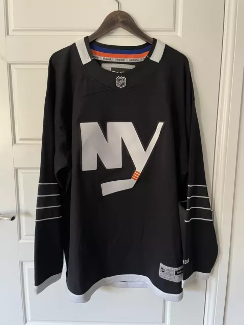 New York islanders Third jersey Black NHL Ice hockey