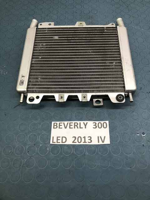 Radiatore  Piaggio Beverly Ie 300 Led  2011 2012 2013 2014 2015 2016