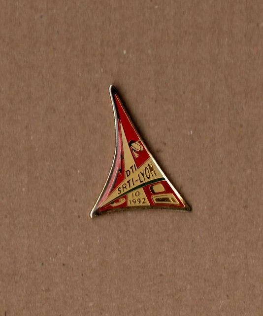 PIN'S KODAK - JO Jeux Olympiques (version hockey époxy fond doré) EUR 5,00 - FR