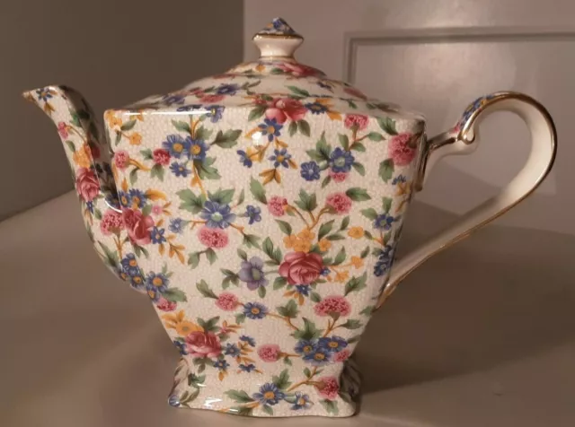 Royal Winton "Old Cottage" Teapot Grimwades Ltd. 6 1/4"h