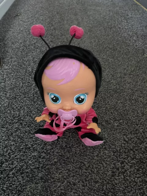 IMC TOYS CRY Babies Lady Coccinella bambola bambino testata e