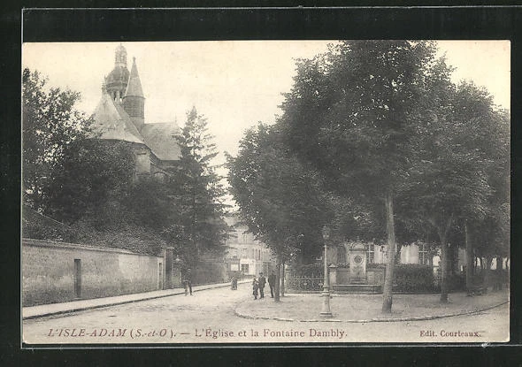 CPA L´Isle-Adam, L´Eglise et la Fontaine Dambly