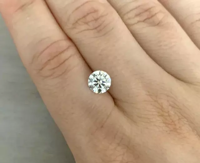 Hermoso diamante natural blanco de talla redonda certificado de 5 quilates...