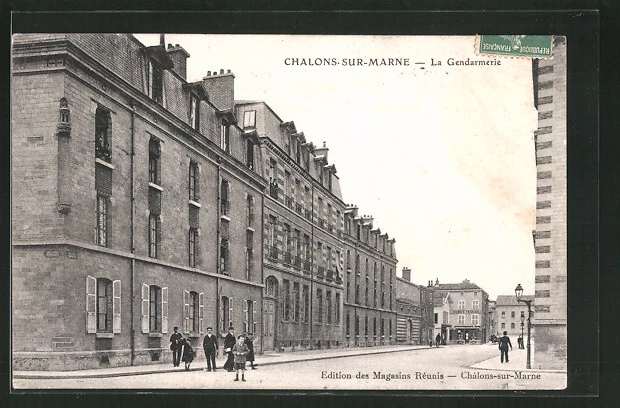 CPA Chalons-sur-Marne, La Gendarmerie 1908
