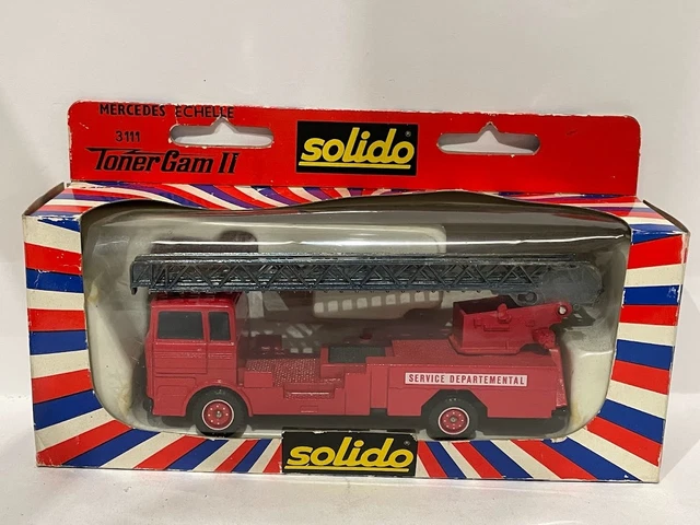 Solido. Camion Mercedes LP. N °358. Année 1974 - Collection