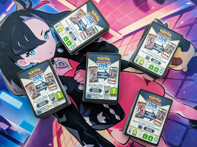 Lot de 50 cartes codes Pokémon - JCC Online - Aléatoires - Envoi via photos