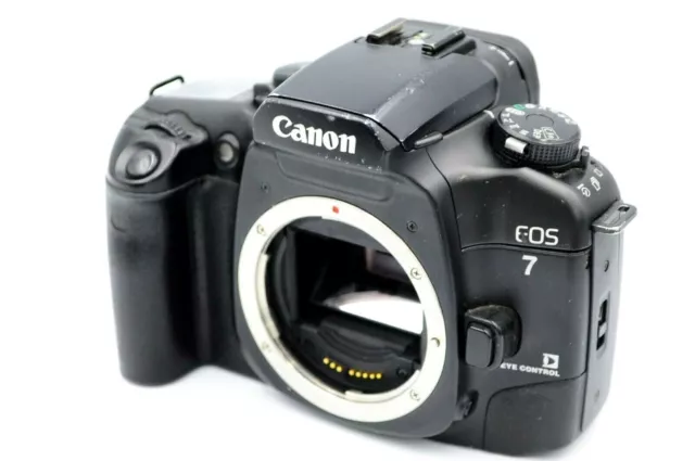 【Excellent】Canon  EOS 7 SLR 35mm Film Camera Body / Strap from Japan