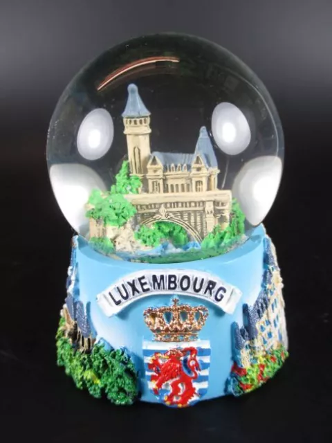 Luxemburg Schneekugel Snowglobe 9 cm,Souvenir ,Pont Adolphe,Luxembourg