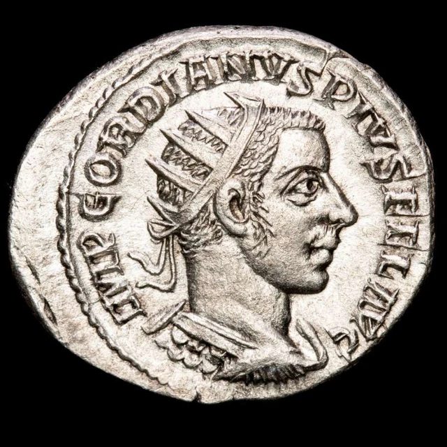 *Lucernae* Gordian III Antoninianus ORIENS AVG Sol (85) Antioch 238-244 AD