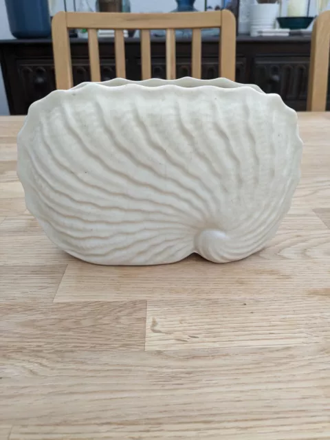 Shorter & Son Nautilus Shell Vase - Off White